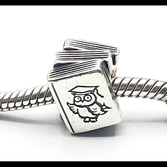 Authentic Pandora bracelet and charms - Picture 3 of 16